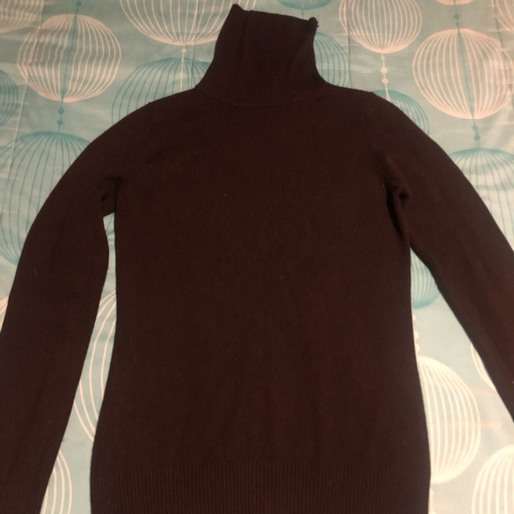 Turtle neck - Picture 3 of 3